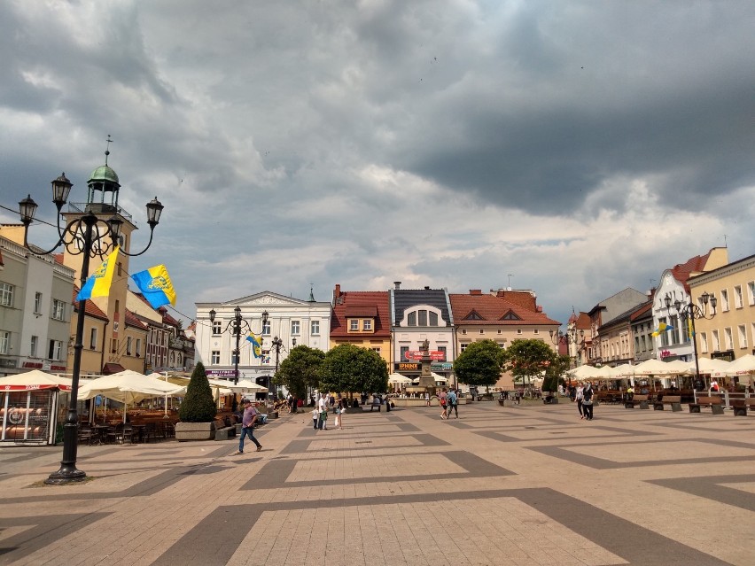 Flagi górnośląskie na rybnickim rynku