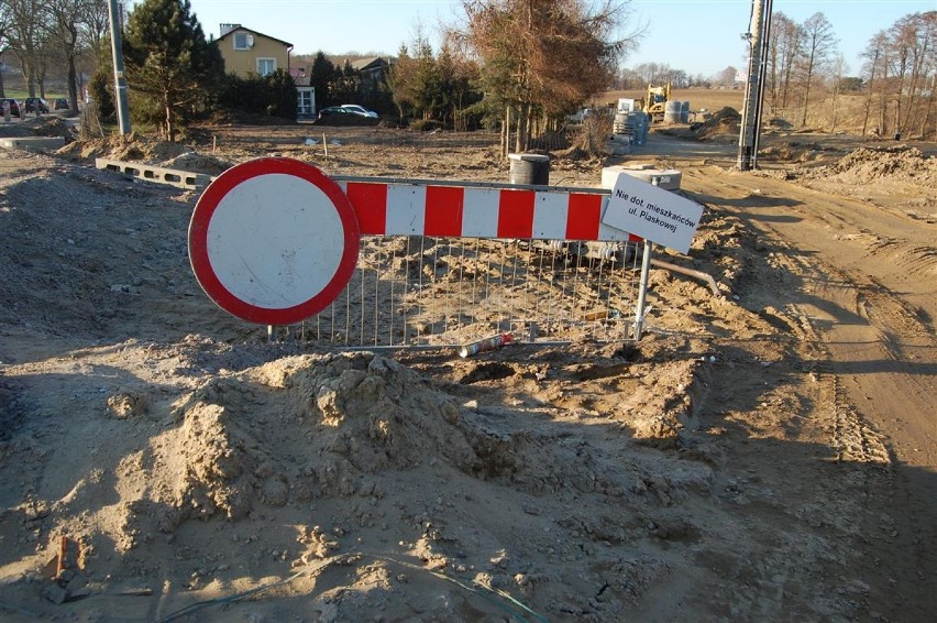 Utrudnienia na drodze powiatowej w Rębiechowie - powstaje rondo przy ul. Piaskowej