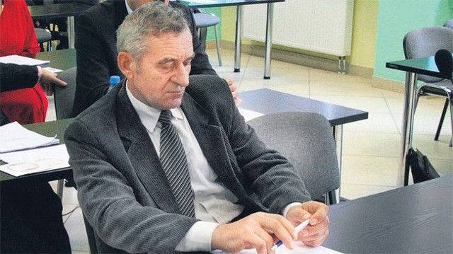 Czy Zdzisław Trawczyński lepiej sprawdzi się w roli członka zarządu powiatu niż przewodniczącego rady?