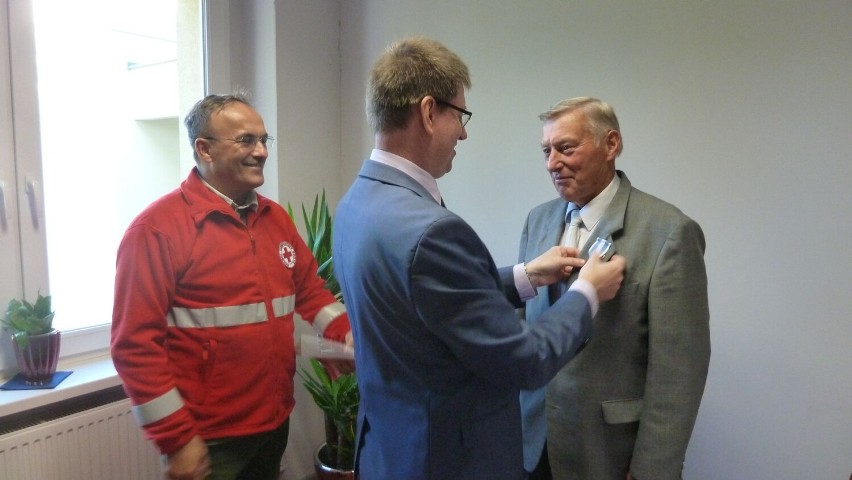Mieszkaniec Wągrowca odznaczony wyróżnieniem „Honorowy Dawca Krwi – Zasłużony dla Zdrowia Narodu”