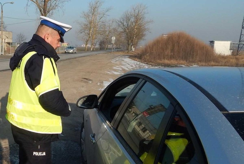 „Trzeźwy kierujący” na drogach powiatu radziejowskiego. Ilu pijanych kierowców złapali policjanci z Radziejowa?