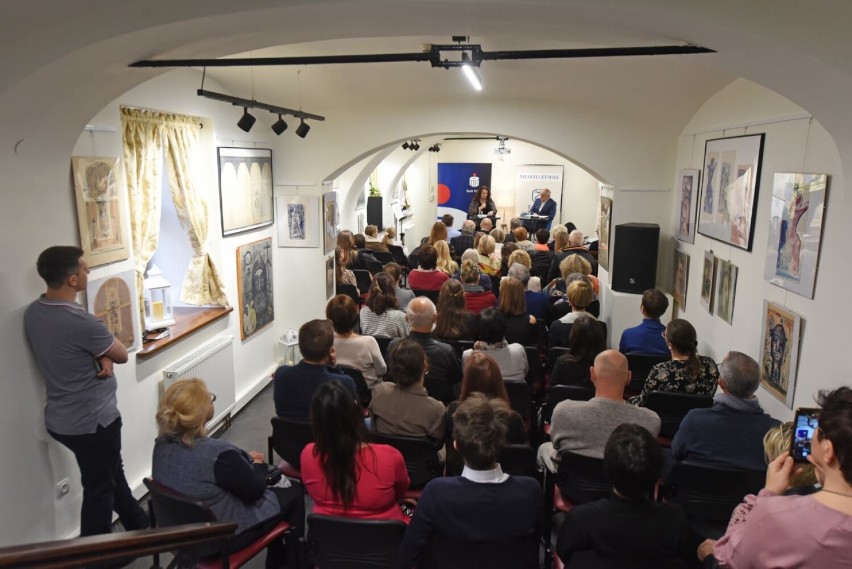 Inauguracja I Krakowskiego Salonu Poezji Anny Dymnej w Żywcu