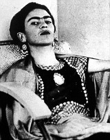 „Frida i Diego. Niech żyje życie!”. Fotografie Fridy Kahlo w Łodzi [WIDEO]