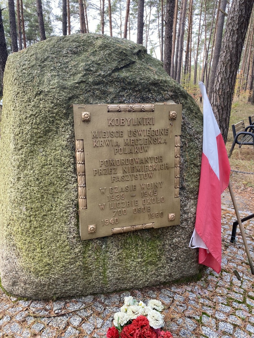 Pamiętali o pomordowanych w lasach kobylnickich podczas II Wojny Światowej