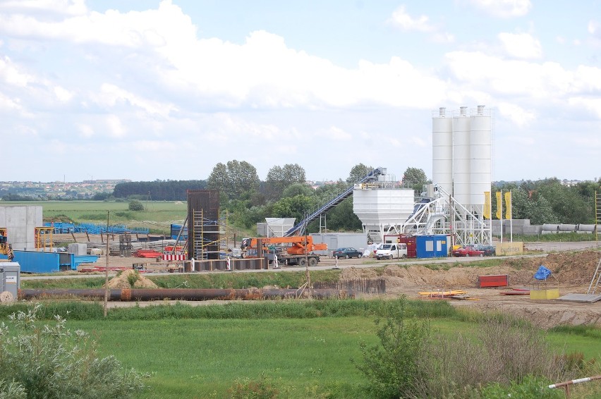 Budowa mostu pod Kwidzynem. Jak postępują prace? [FOTO]