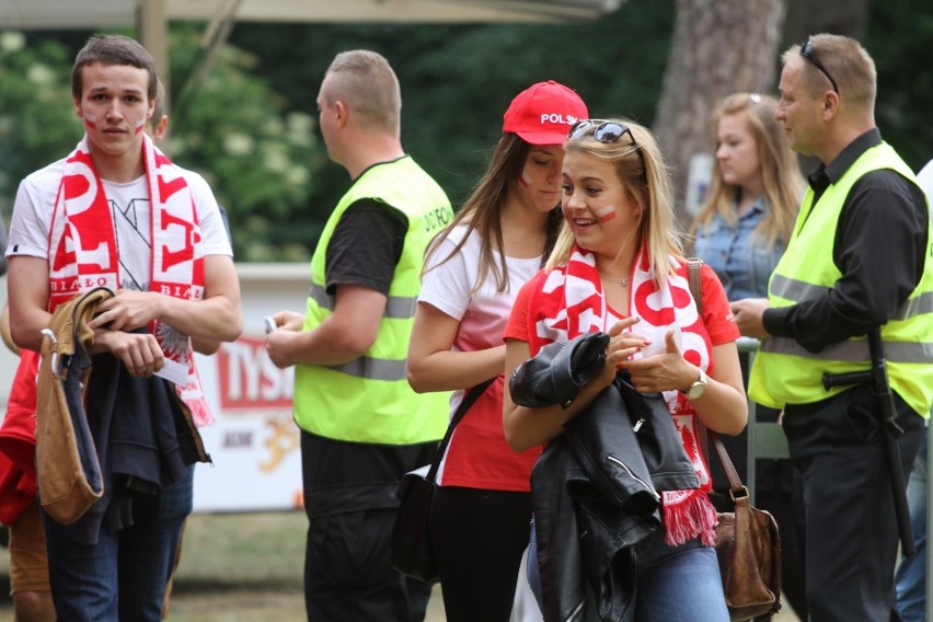 Złotowianie kibicują Polsce