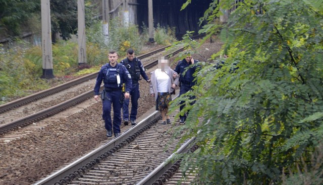 80-letnia kobieta sama nie wiedziała jak się tam znalazła