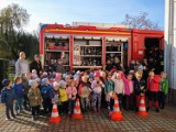 Przedszkolaki z "Bajki" z Rumi uczyły się reagowania na zagrożenia. W placówce odbyła się próbna ewakuacja [ZDJĘCIA]