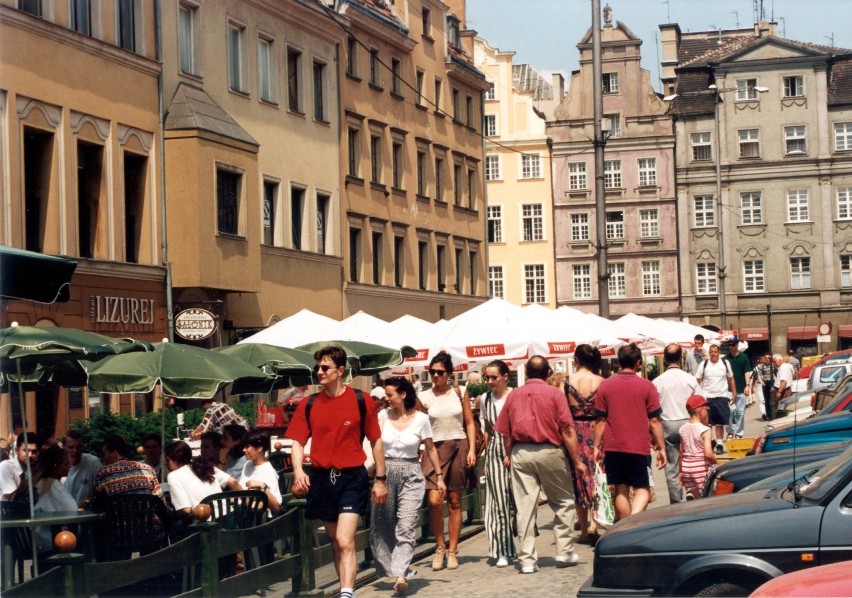 Zabieramy was w podróż do przeszłości. Oto, jak trzy dekady...