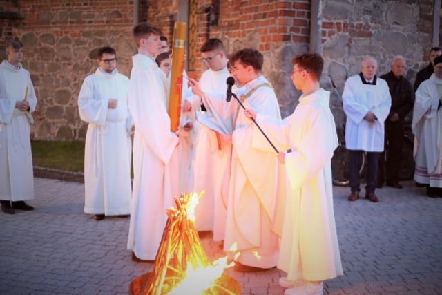 Wigilia paschalna w parafii pod wezwaniem Św. Bartłomiej w Koninie