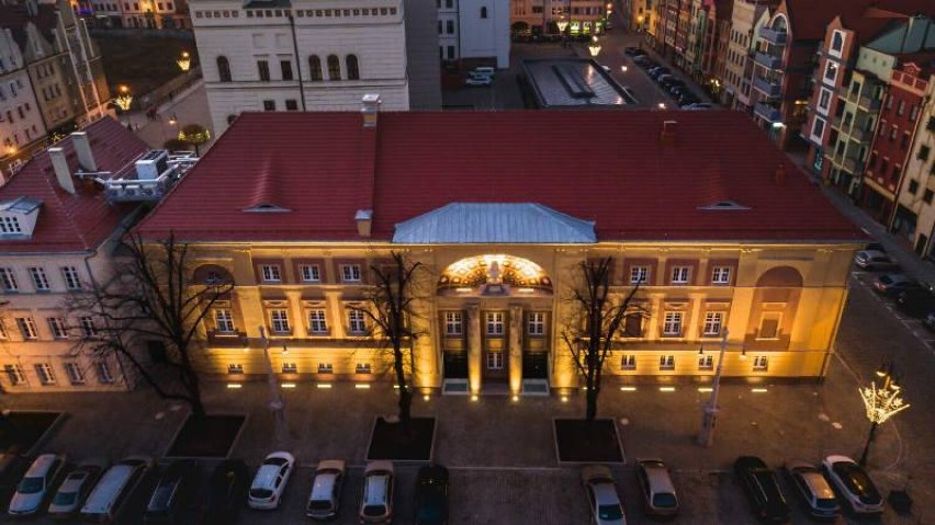 Odbudowany Teatr Miejski im. A. Gryphiusa został oddany dwa...