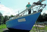 Andrzej Kondak z Jastrzębia 28 lat budował jacht. Teraz rusza w morze! [WIDEO]