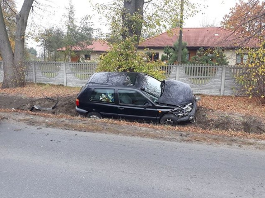 Łazisko. Zderzenie vw golfa z peugeotem