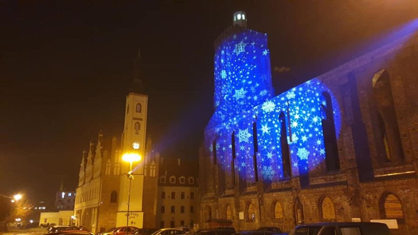 Zdjęcia iluminacji świątecznych w Gubinie.