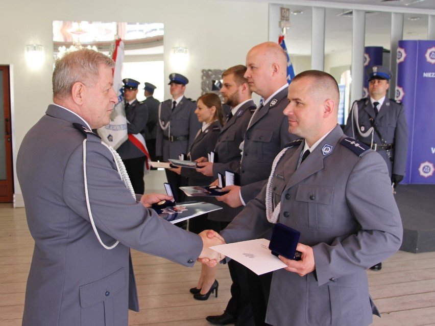  Krotoszyński policjant odznaczony „Kryształową Gwiazdą”  [ZDJĘCIA]