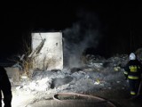 Kolejny pożar w Pionkach. Znów płonęły odpady na terenie byłego Pronitu. Prawdopodobne podpalenie