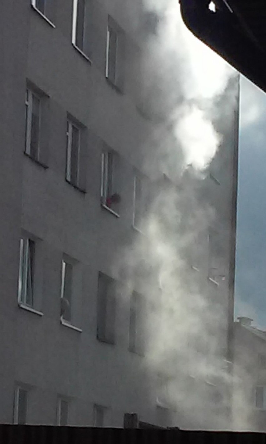 Pożar w Kole: Paliło się mieszkanie na ulicy Broniewskiego