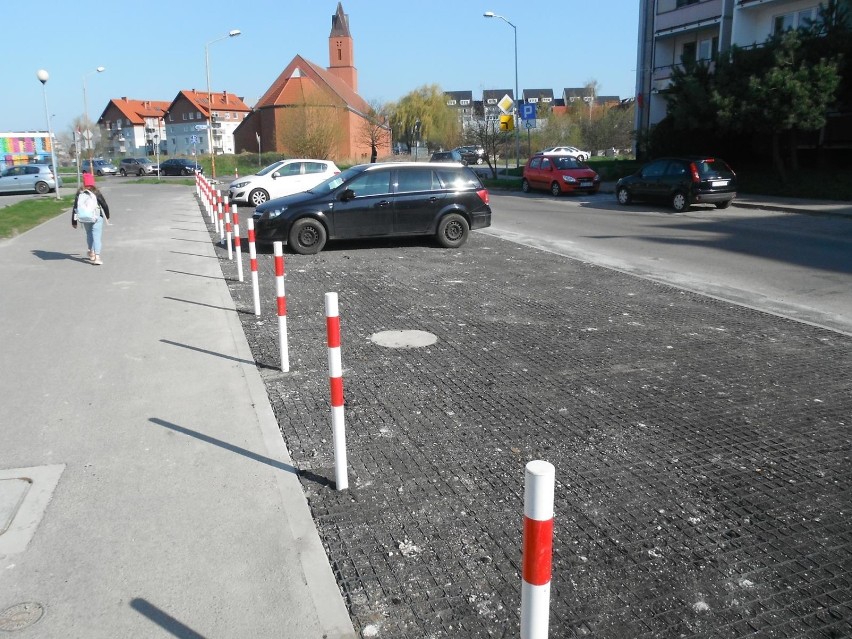 Miłe parkowanie na osiedlu Pyrzyckim w Stargardzie. ZDJĘCIA 