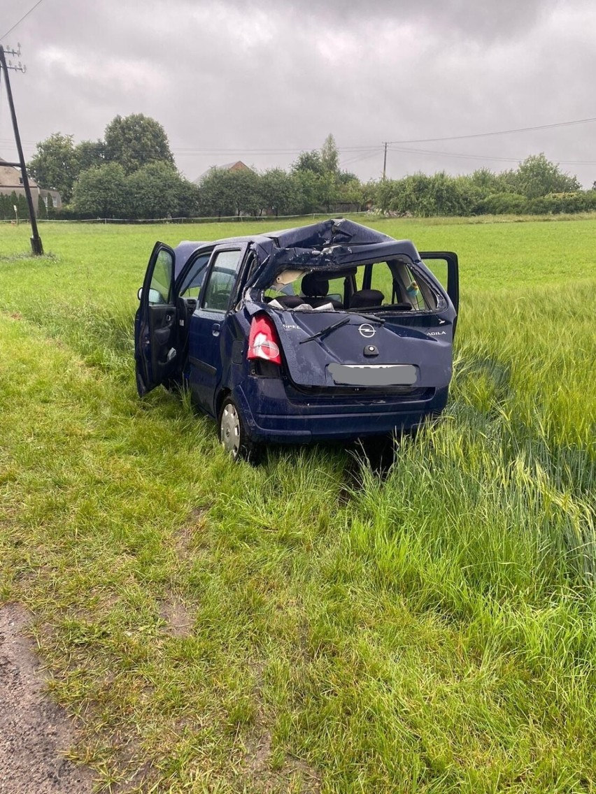 Wskutek nieustąpienia pierwszeństwa przejazdu doszło do...