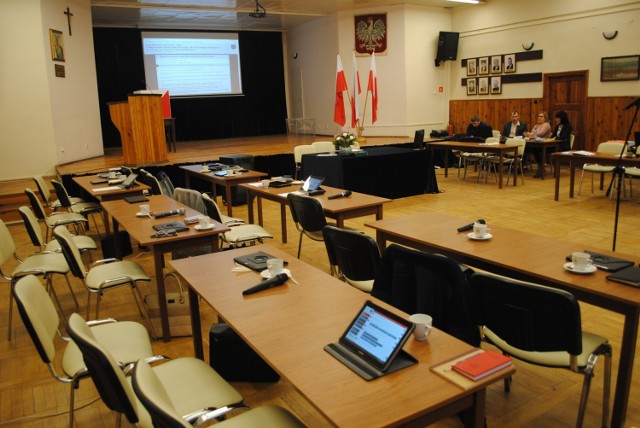 Zerwana 30 stycznia sesja Rady Miejskiej w Koronowie wróci do sali ratusza w najbliższy poniedziałek o godz. 10