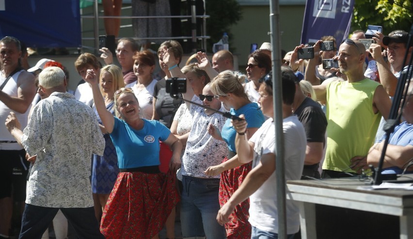 Bayer Full poderwał publiczność na dniach otwartych PODR w Boguchwale [ZDJĘCIA]