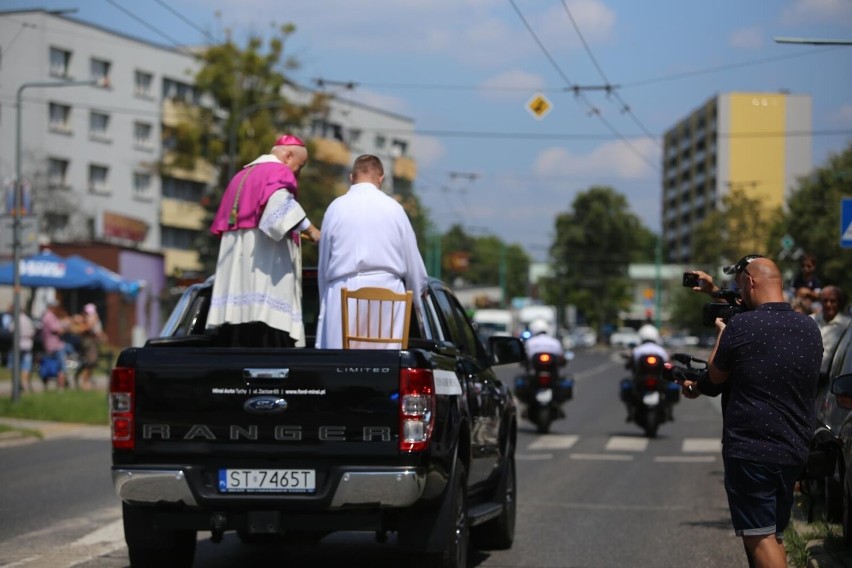 Święcenie pojazdów w parafii pw. św. Krzysztofa w Tychach....