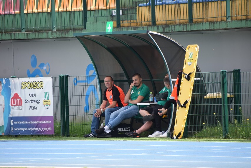 Tak się gra w IV lidze. Warta Sieradz - Zryw Wygoda 6:0 ZDJĘCIA