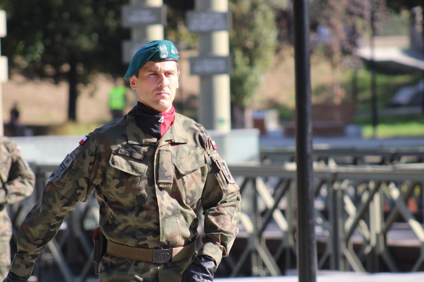 Zdjęcia z wojskowego święta w Głogowie