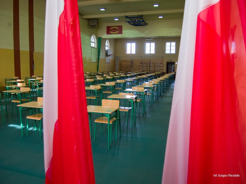 MATURA 2019: Zobacz jak zdawali egzamin z języka polskiego uczniowie ZSP nr 2 w Krotoszynie [ZDJĘCIA + ARKUSZE]