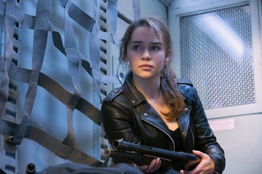 Emilia Clark jako Sarah Connor w filmie „Terminator:...