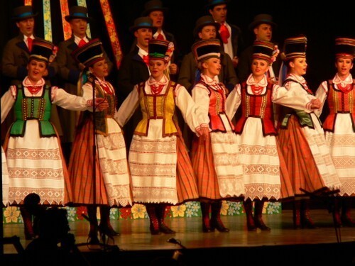 Delegacja pań z powiatu pleszewskiego na koncercie Zespołu Pieśni i Tańca Śląsk