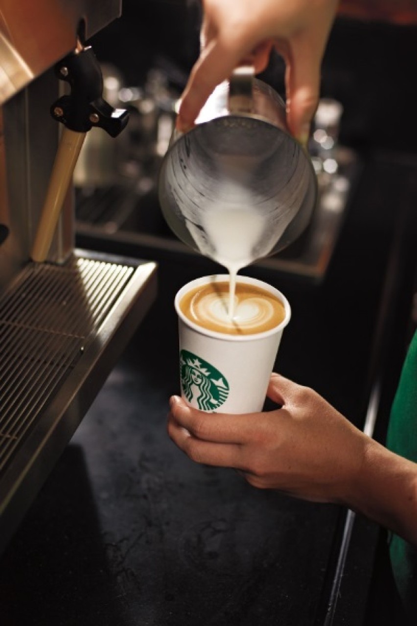 Starbucks w Białymstoku. Młodzi walczą o wejście słynnej sieci na podlaski rynek (zdjęcia)