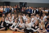 Dzień Edukacji Narodowej i ślubowanie pierwszaków w SP nr 1 w Łęczycy [ZDJĘCIA, FILM]