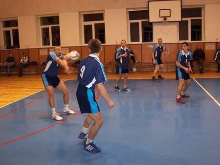 Politologii/Szczepan udało się skutecznie zablokować ataki mistrza ligi z ubiegłego sezonu - zespołu Poldanor Koczała.