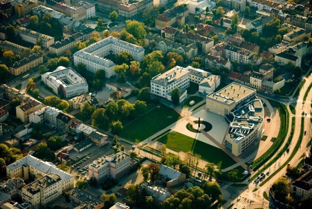 Obecnie w Akademii Nauk Stosowanych w Tarnowie uczy się ponad 4 tysiące studentów na 25 kierunkach