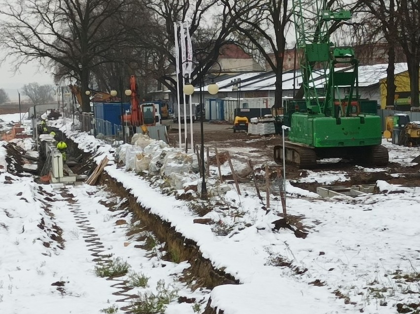 Trwa budowa wałów przeciwpowodziowych w Krośnie Odrzańskim.