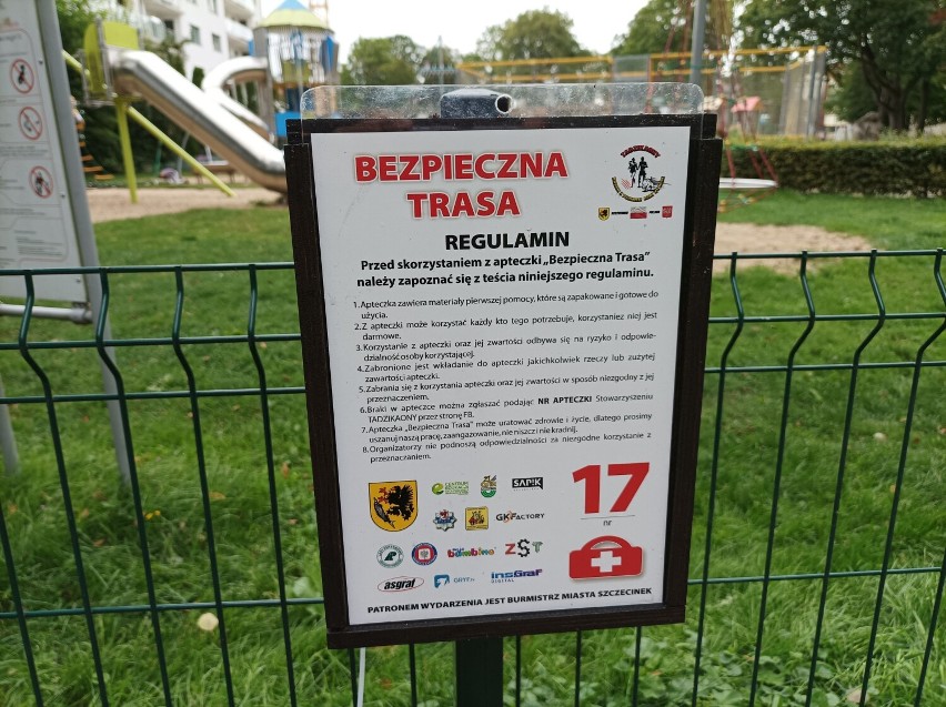Jedna z plenerowych apteczek w Szczecinku