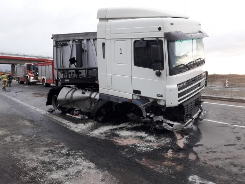 Do groźnej kolizji doszło na autostradzie A1 pod Częstochową...