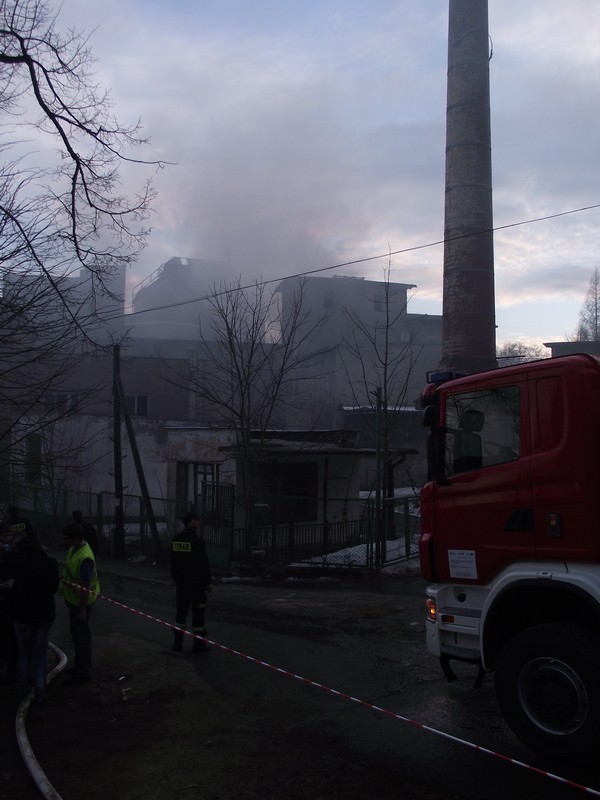 Pożar w starych browarach (FILM, ZDJĘCIA)