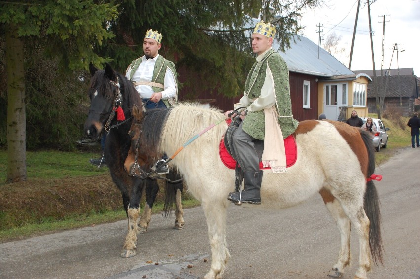 Orszak Trzech Króli w Nienaszowie [FOTORELACJA]