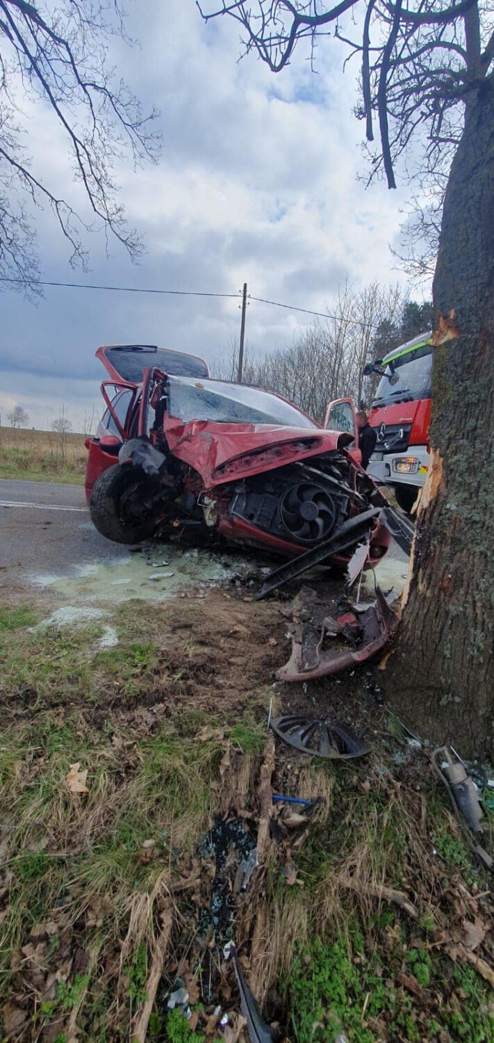 Trzy osoby ranne wyniku wypadku samochodowego w Mościskach
