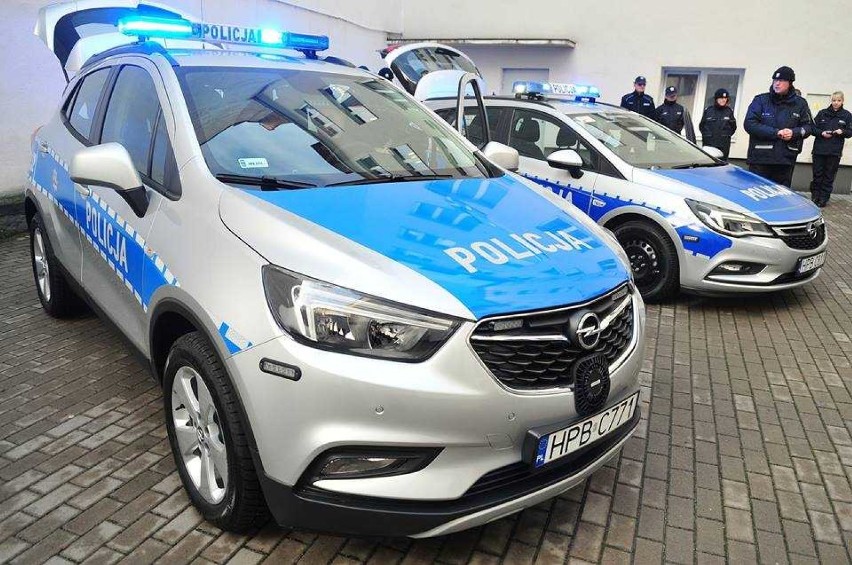 Świdnicka policja dostała dwa nowe radiowozy (ZDJĘCIA)