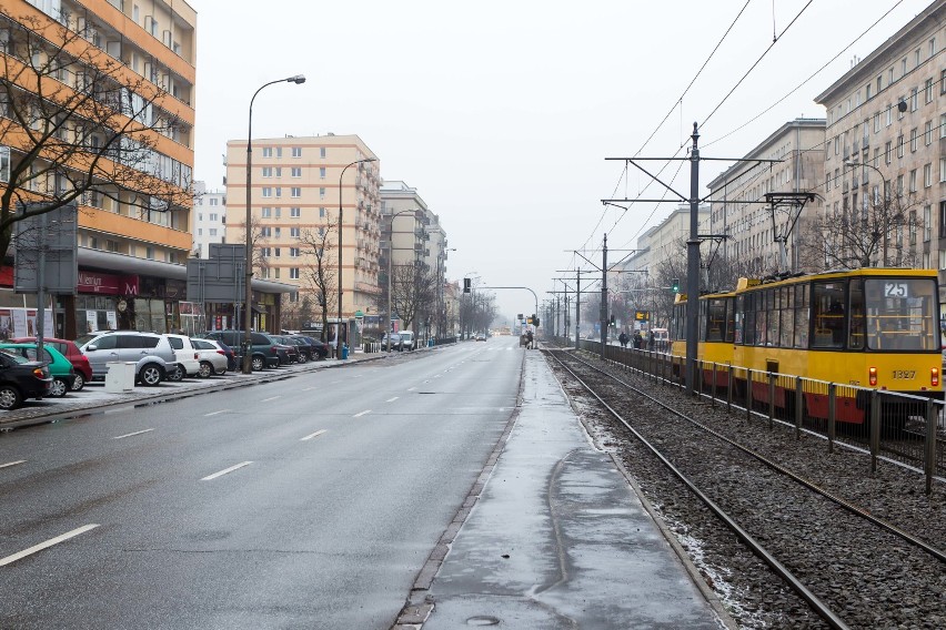 Warszawa bez ludzi. Stolica ponownie opustoszała na Święta [ZDJĘCIA]