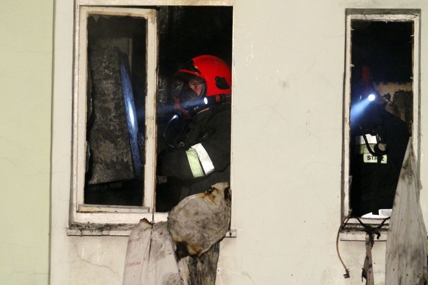 Wrocław: Dwa nocne pożary, dwa mieszkania spalone (ZDJĘCIA)