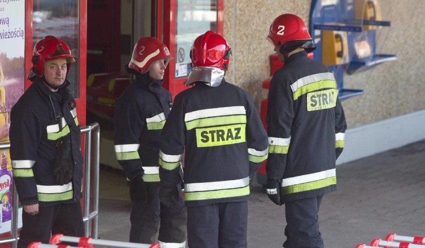 Dziś pojawiły się informacje o bombie w sklepach Tesco