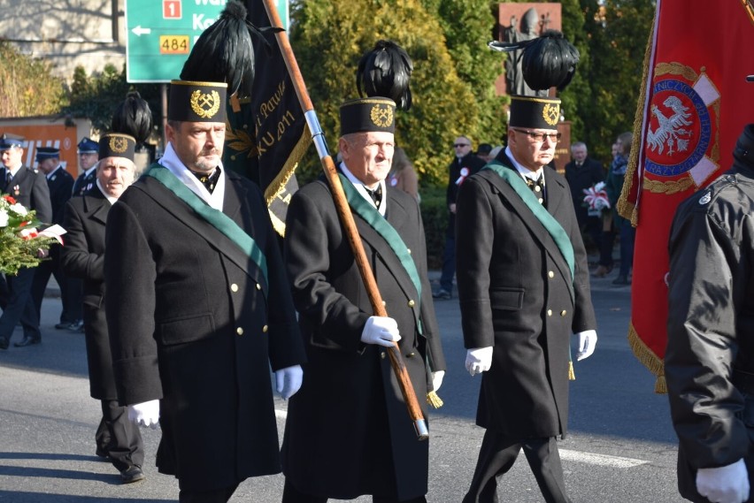 Święto Niepodległości 2021 w Kamieńsku. Uroczystości pod pomnikiem Tadeusza Kościuszki [ZDJĘCIA]