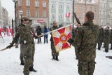 Przysięga żołnierzy Wojsk Obrony Terytorialnej na wałbrzyskim Rynku (ZDJĘCIA)