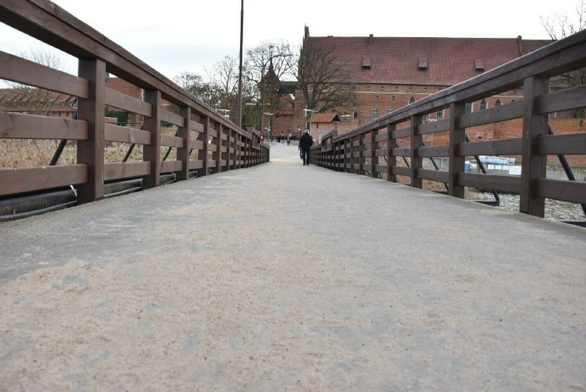 Drewniany most na Nogacie na co dzień jest wykorzystywany i...