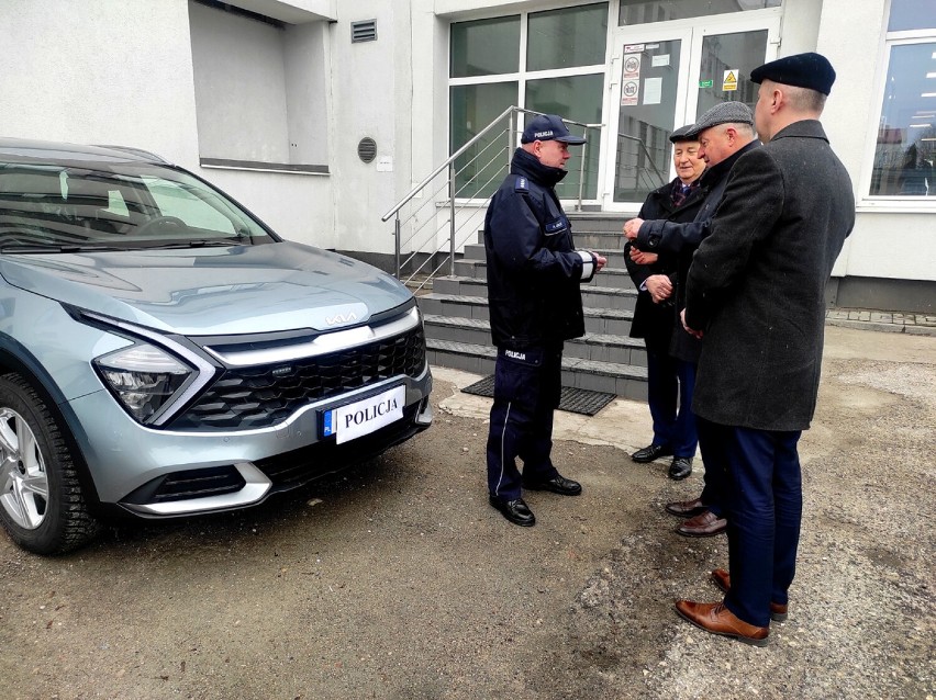 Nowe radiowozy typu SUV dla policji w powiecie piotrkowskim