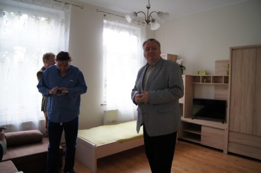 Pierwsze mieszkanie chronione w Malborku. Pomógł honorowy obywatel Malborka